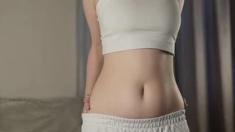 Snapshot of blissvibe chatting on September 17, 1:46 pm Mila online show from September 17, 1:46 pm