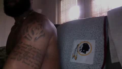 blksurfher online show from November 15, 5:31 pm