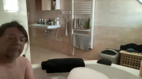 BlIdoL online show from November 7, 8:03 am