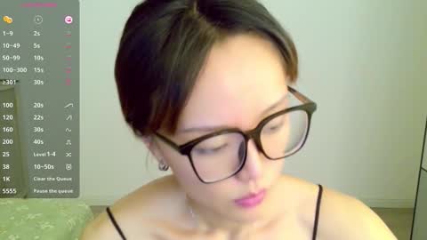 YoYo online show from September 19, 6:59 am