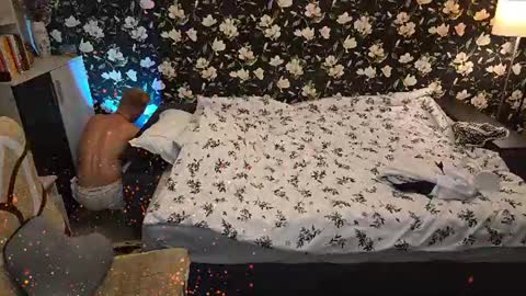 blond_boy69 online show from June 14, 6:54 pm