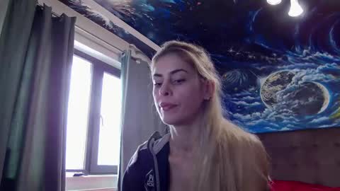 blonde4pasion online show from February 20, 8:17 am