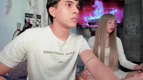 Snapshot of blonde_and_bigcock chatting on November 22, 2:43 am Blonde and Sam online show from November 22, 2:43 am