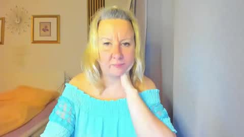 Nicole online show from December 30, 5:55 pm