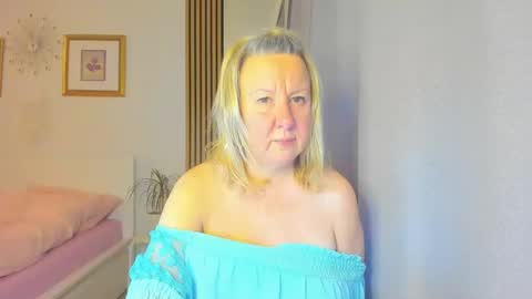 Nicole online show from January 5, 7:28 pm