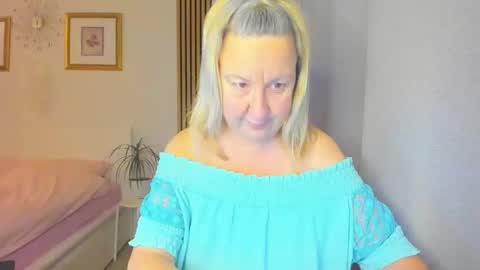 Nicole online show from January 20, 5:16 pm