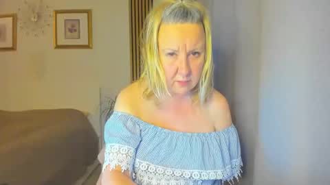 Nicole online show from January 29, 5:02 pm