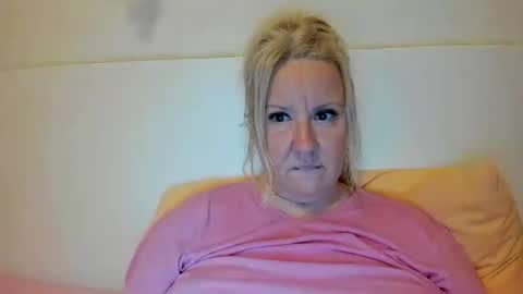 Nicole online show from September 21, 8:32 pm