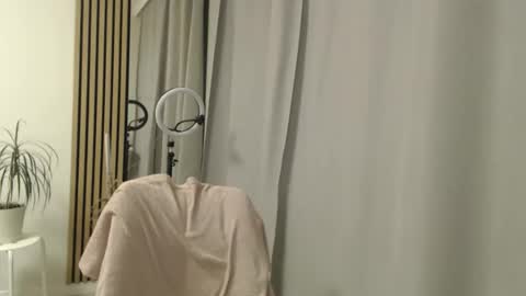 Nicole online show from February 11, 5:40 pm