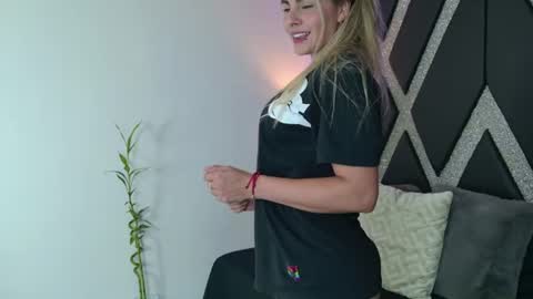 alejandra online show from June 14, 12:19 am