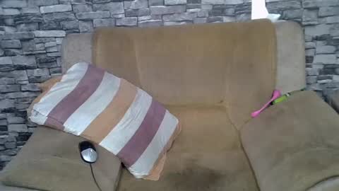 Snapshot of blonde_creamy chatting on July 7, 9:41 pm blonde_creamy online show from July 7, 9:41 pm