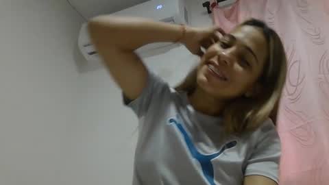 blonde_latina02 online show from November 24, 2:39 pm