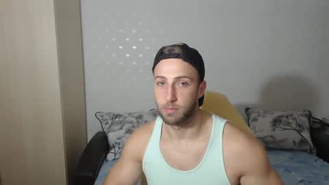 Snapshot of blondeagle chatting on December 2, 6:54 pm Mr Blond online show from December 2, 6:54 pm