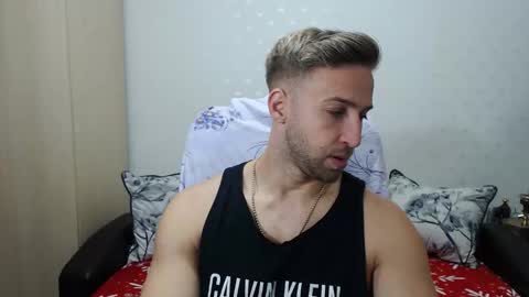 Snapshot of blondeagle chatting on October 28, 11:14 am Mr Blond online show from October 28, 11:14 am