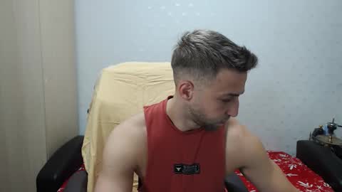 Snapshot of blondeagle chatting on November 18, 9:14 am Mr Blond online show from November 18, 9:14 am