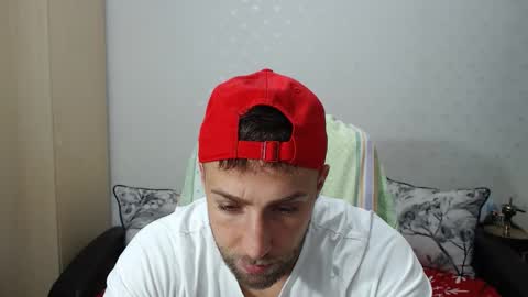 Snapshot of blondeagle chatting on November 23, 8:19 pm Mr Blond online show from November 23, 8:19 pm