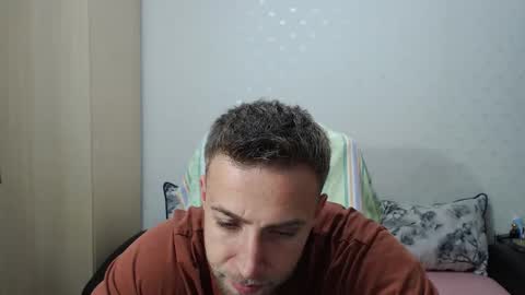 Snapshot of blondeagle chatting on December 3, 8:29 pm Mr Blond online show from December 3, 8:29 pm