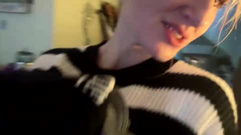 Snapshot of blondebellaaa3 chatting on November 14, 8:07 pm Gia online show from November 14, 8:07 pm