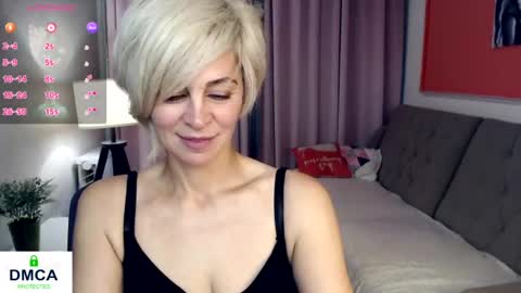 Lola online show from July 28, 7:39 pm
