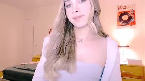 zoey  madisson 3 online show from January 16, 12:47 am