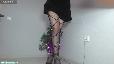 Im Di. I smell naked even when Im dressed. online show from December 17, 10:44 am
