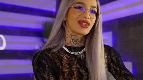 Snapshot of blondie_muller chatting on November 27, 8:55 pm blondie_muller online show from November 27, 8:55 pm