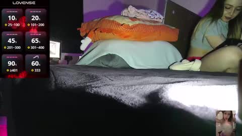 Bubbles online show from March 1, 3:36 pm