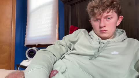 Snapshot of blondiedicks1 chatting on February 26, 4:28 pm blondiedicks1 online show from February 26, 4:28 pm