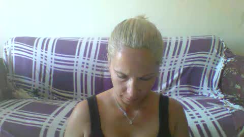 Snapshot of blondiepam23 chatting on October 11, 9:08 am BlondiePam online show from October 11, 9:08 am
