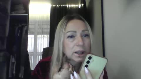 Iren online show from November 15, 9:28 am