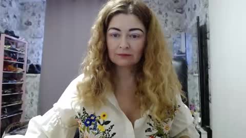 BlondMILfs online show from January 19, 11:34 am