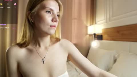 blondoll online show from July 2, 1:05 am