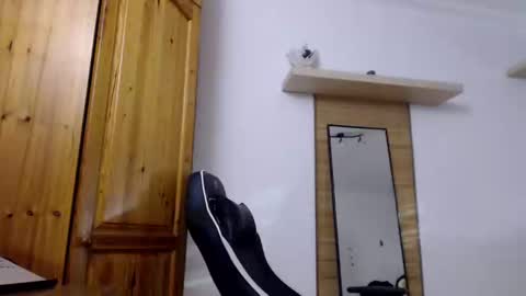 blondyelena online show from December 15, 8:19 am