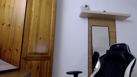 blondyelena online show from January 15, 8:20 am