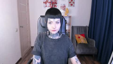 Snapshot of blood__mary chatting on April 27, 8:40 pm Mary online show from April 27, 8:40 pm
