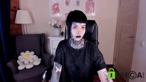 Snapshot of blood__mary chatting on May 1, 10:20 am Mary online show from May 1, 10:20 am