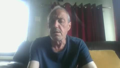 bloody52 online show from May 8, 8:19 am