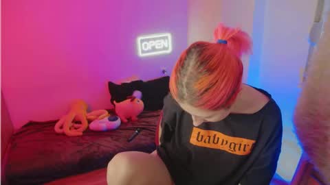 Bloom online show from February 22, 2:59 pm