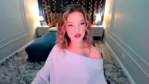 Sophia online show from November 9, 8:07 pm