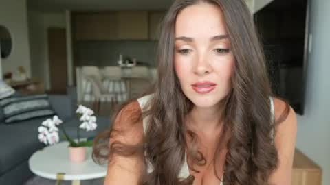 Emma Bloom online show from June 26, 8:02 pm