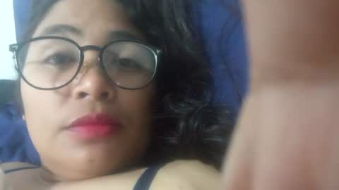 Snapshot of blossy92 chatting on July 25, 1:19 pm Blossom online show from July 25, 1:19 pm