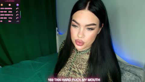 Snapshot of blowjob_queeny chatting on October 1, 6:19 am Welcome guysMy name KatePVT its Open online show from October 1, 6:19 am