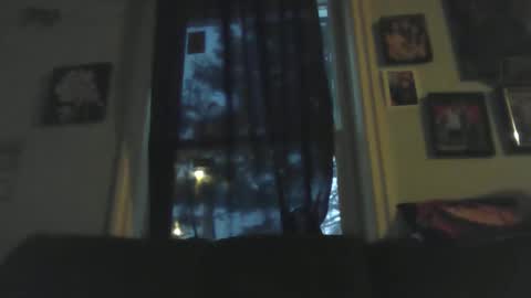 Snapshot of blowme19866 chatting on February 12, 10:59 pm blowme19866 online show from February 12, 10:59 pm