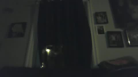 Snapshot of blowme19866 chatting on February 23, 1:13 am blowme19866 online show from February 23, 1:13 am