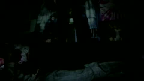 Snapshot of blowme19866 chatting on February 19, 6:31 am blowme19866 online show from February 19, 6:31 am