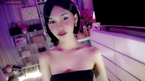 aivee online show from September 29, 6:35 pm