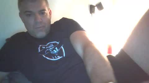 Snapshot of blue_eye_hot_dick chatting on December 20, 6:09 am blue_eye_hot_dick online show from December 20, 6:09 am