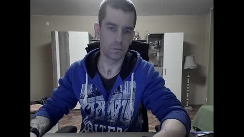 Snapshot of blue_eyed_wolf chatting on February 11, 8:31 pm Runaway online show from February 11, 8:31 pm