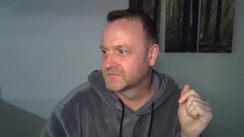 blue_eyes_paul online show from April 5, 11:46 pm