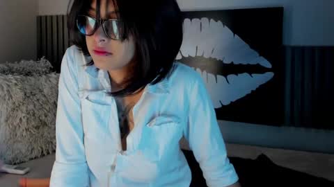 blue_sixx online show from October 4, 10:52 pm